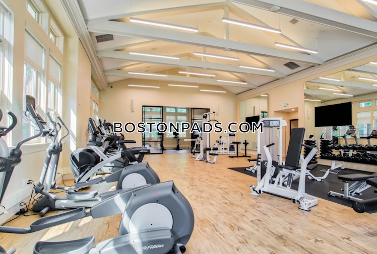 Island Hill Ave., Melrose