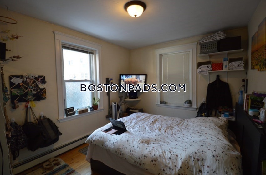 BROOKLINE- COOLIDGE CORNER - 3 Beds, 2 Baths - Image 8