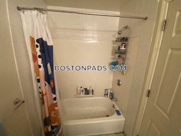 Boston - 5 Beds, 2.5 Baths