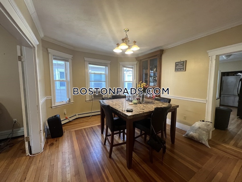 MEDFORD - WELLINGTON - 4 Beds, 2 Baths - Image 25