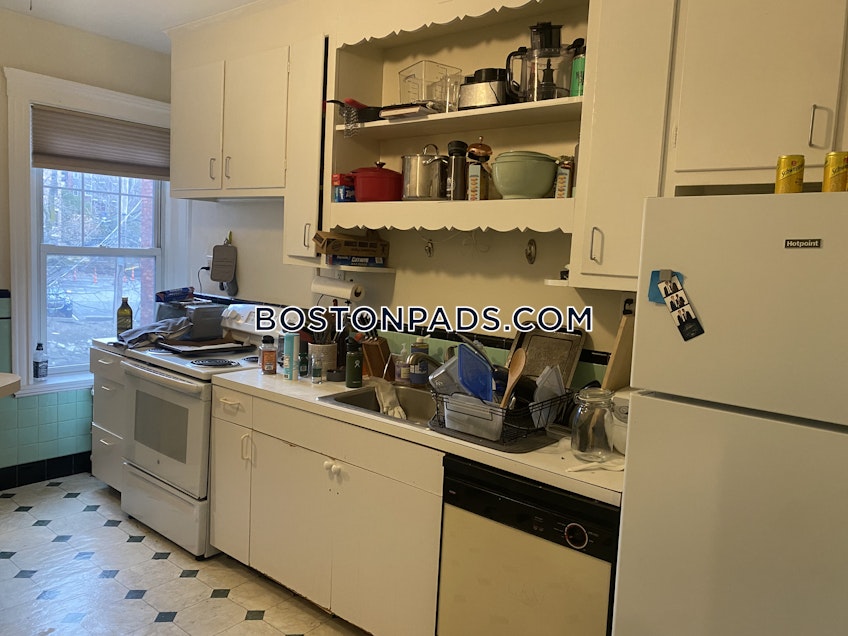 Brookline - $4,600+ /month