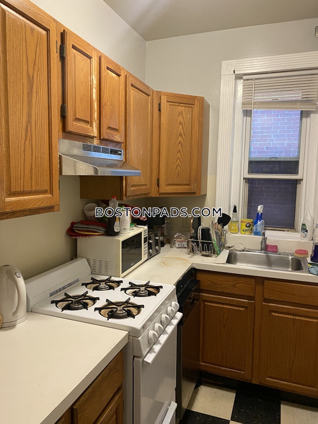 Boston - $4,100+ /mo