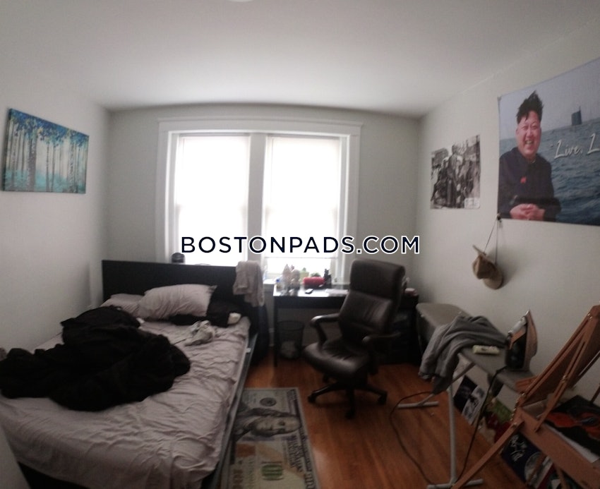 BROOKLINE- BOSTON UNIVERSITY - 4 Beds, 2 Baths - Image 5