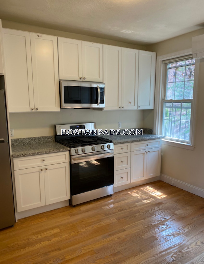 Boston - $2,600+ /month