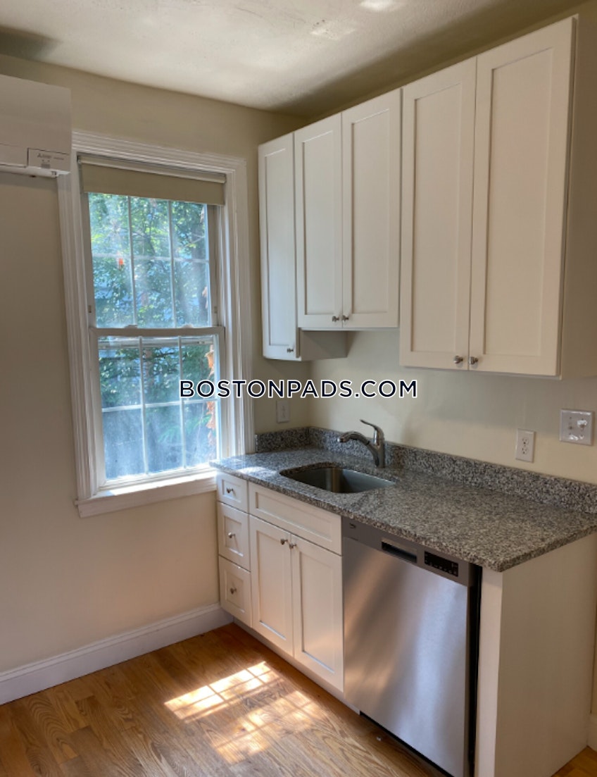 Boston - $2,600+ /month