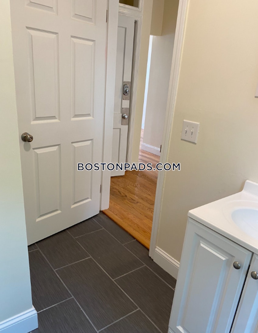 Boston - $2,600+ /month