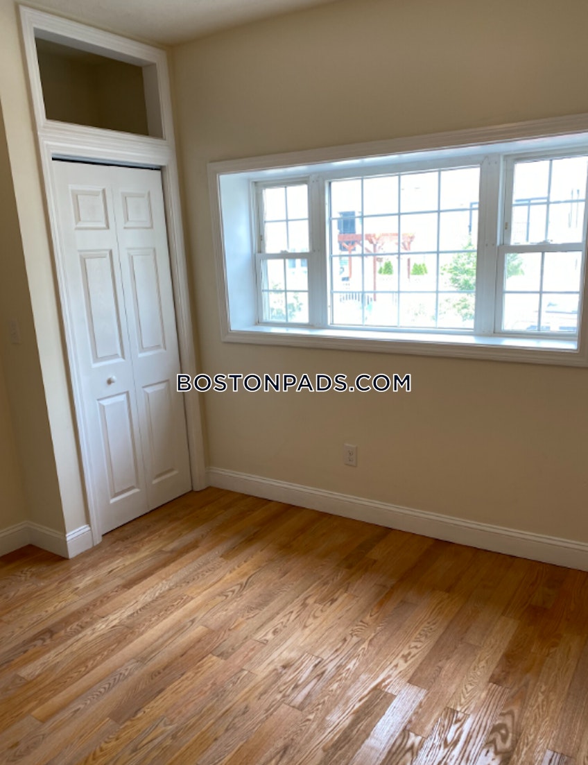 Boston - $2,600+ /month