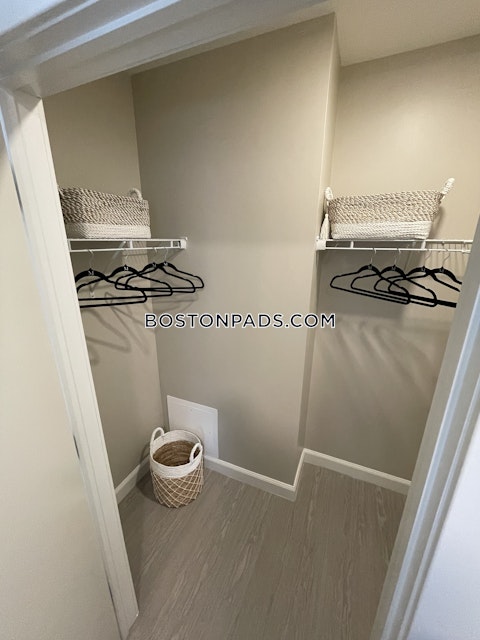 Charles St. Cambridge photo 37