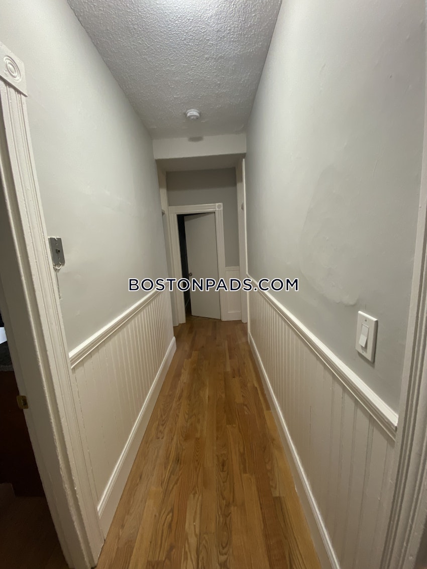 CAMBRIDGE - KENDALL SQUARE - 2 Beds, 1 Bath - Image 8