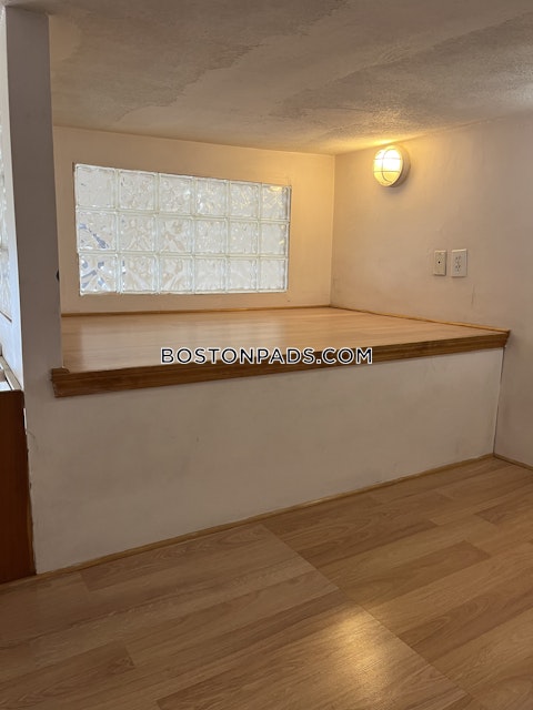 Massachusetts Ave Boston photo 11