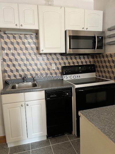 South End Studio 1 Bath Boston - $2,550 No Fee