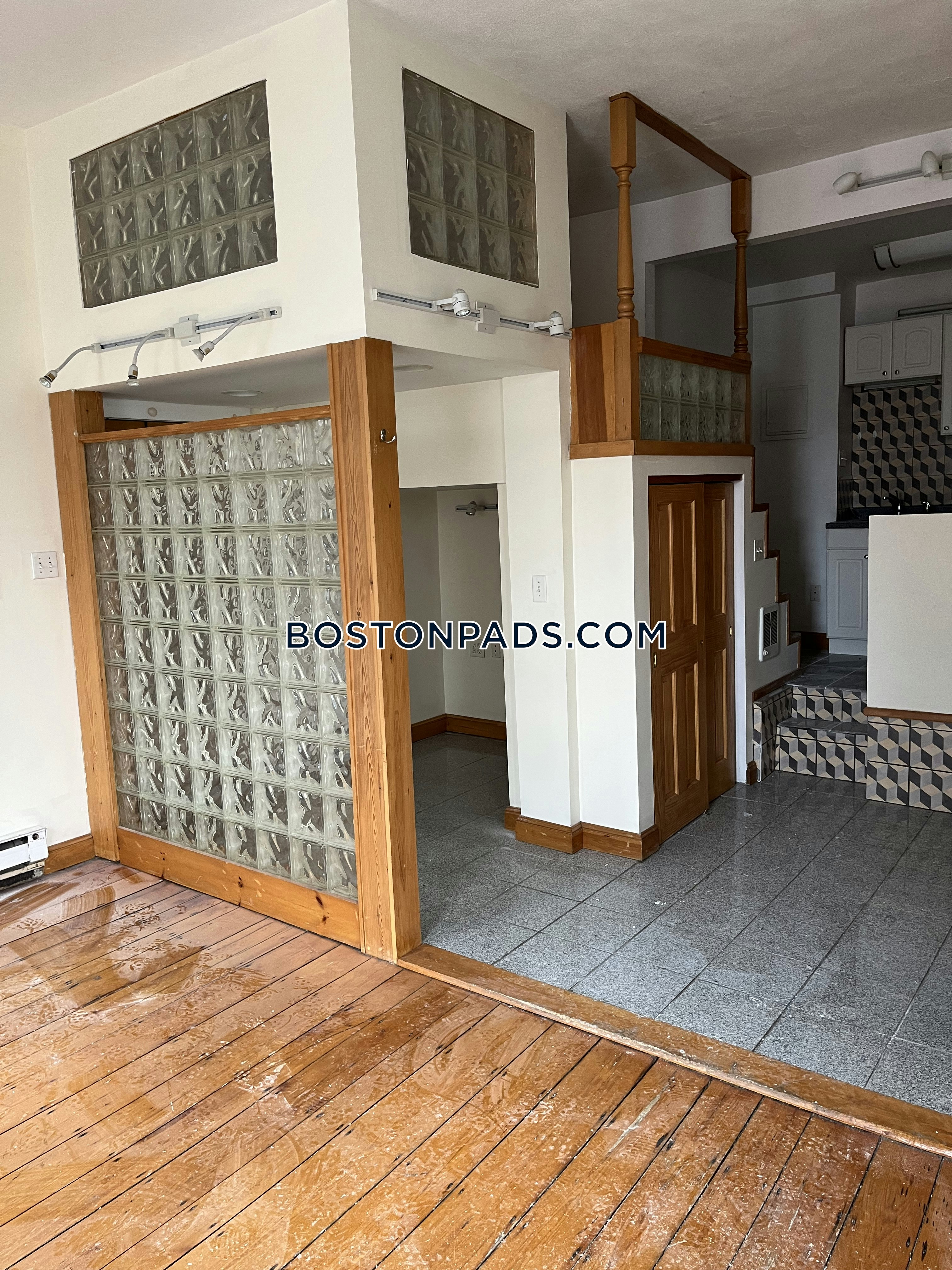 Massachusetts Ave Boston