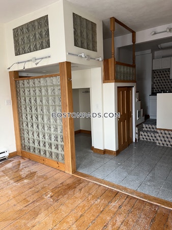 Massachusetts Ave Boston