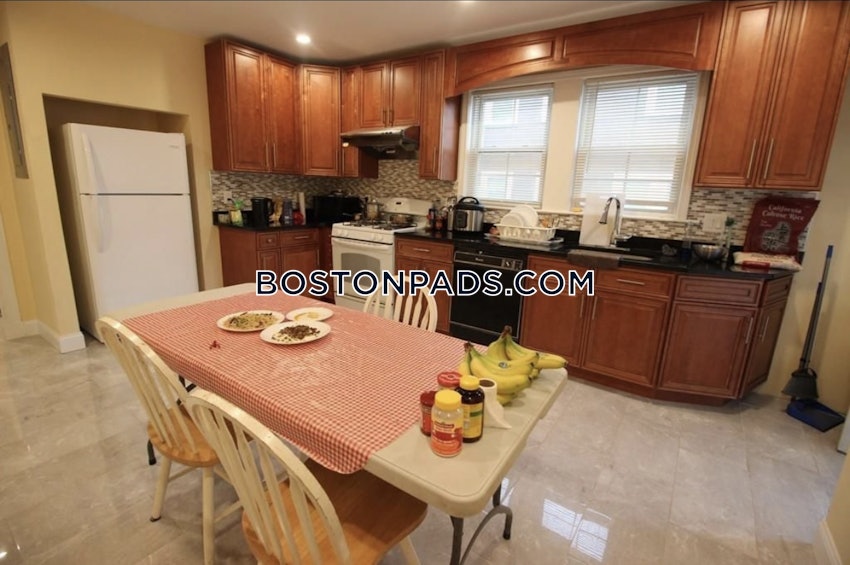 BELMONT - 3 Beds, 2 Baths - Image 1