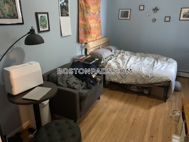 Boston - 4 Beds, 2 Baths