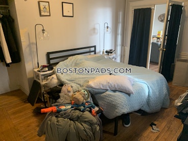 Boston - 4 Beds, 2 Baths