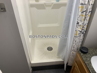 Boston - 4 Beds, 2 Baths