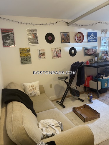 Boston - 3 Beds, 2 Baths