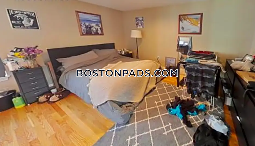 Boston - 3 Beds, 2 Baths