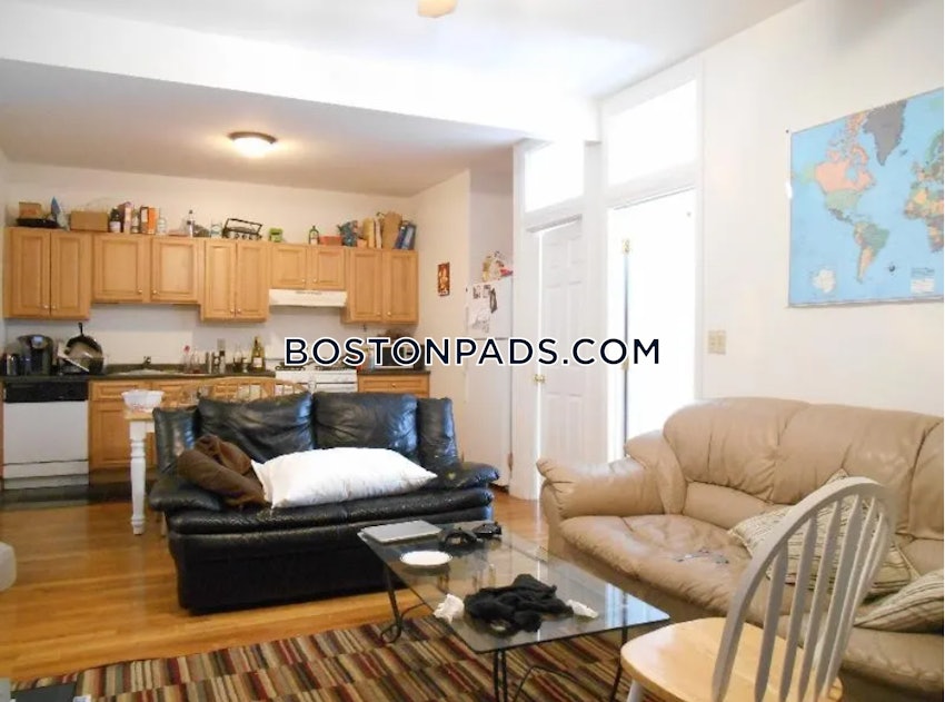 BOSTON - BRIGHTON - CLEVELAND CIRCLE - 4 Beds, 2 Baths - Image 1