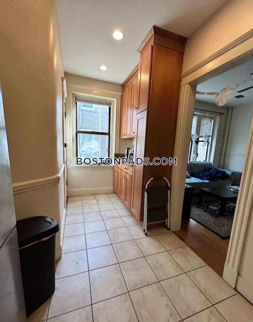 BOSTON - ALLSTON/BRIGHTON BORDER - 2 Beds, 1 Bath - Image 6