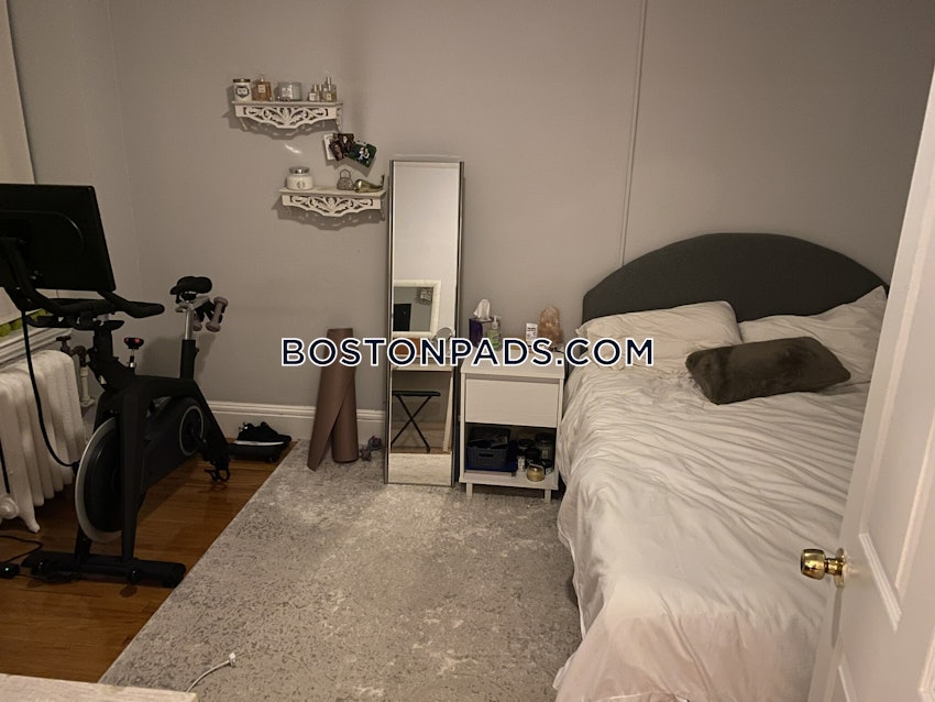 BOSTON - NORTH END - 2 Beds, 1 Bath - Image 1