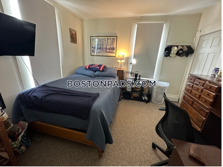 BOSTON - SOUTH BOSTON - ANDREW SQUARE - 3 Beds, 1 Bath - Image 15
