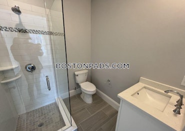 Boston - 5 Beds, 3 Baths