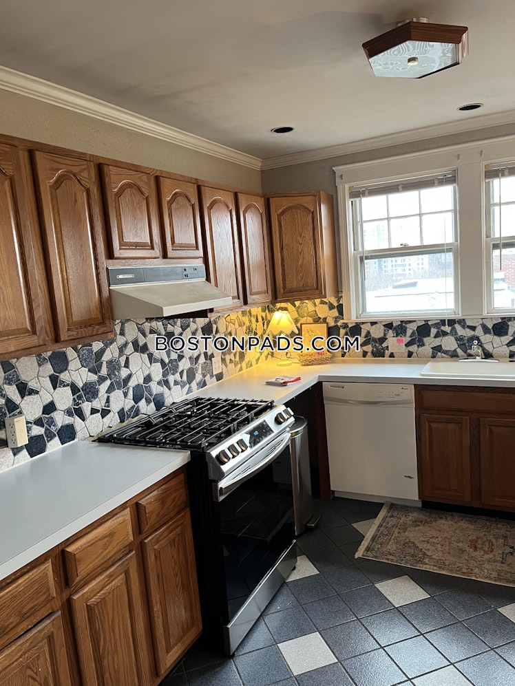 Winthrop Rd., Brookline