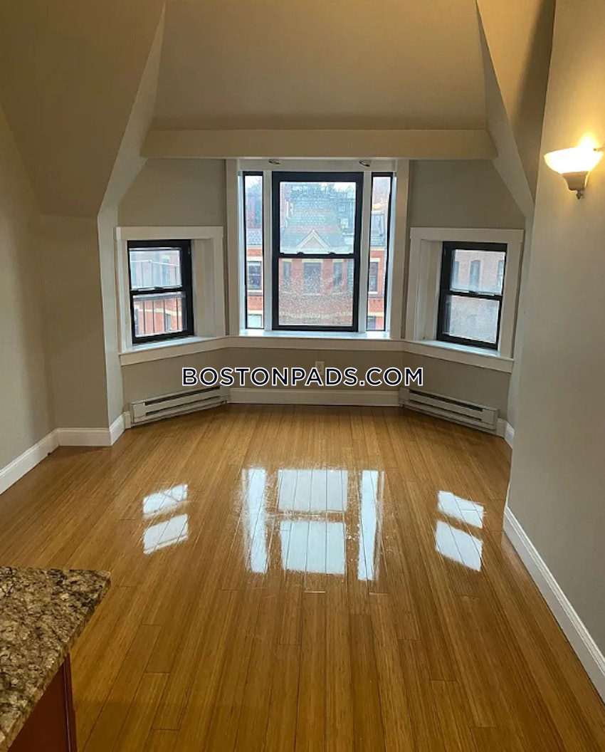 BOSTON - BACK BAY - 1 Bed, 1 Bath - Image 5