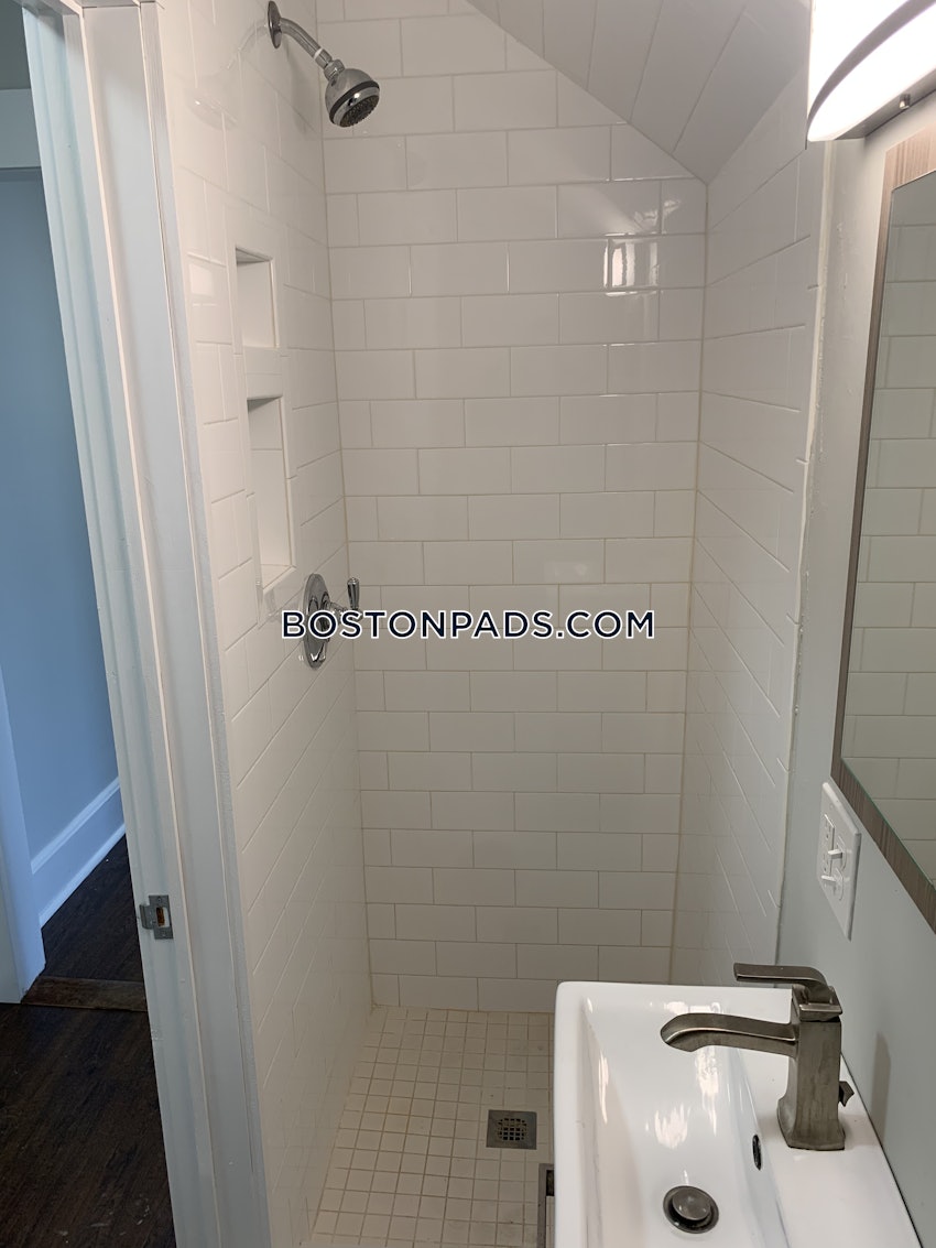 WALTHAM - 4 Beds, 2 Baths - Image 71