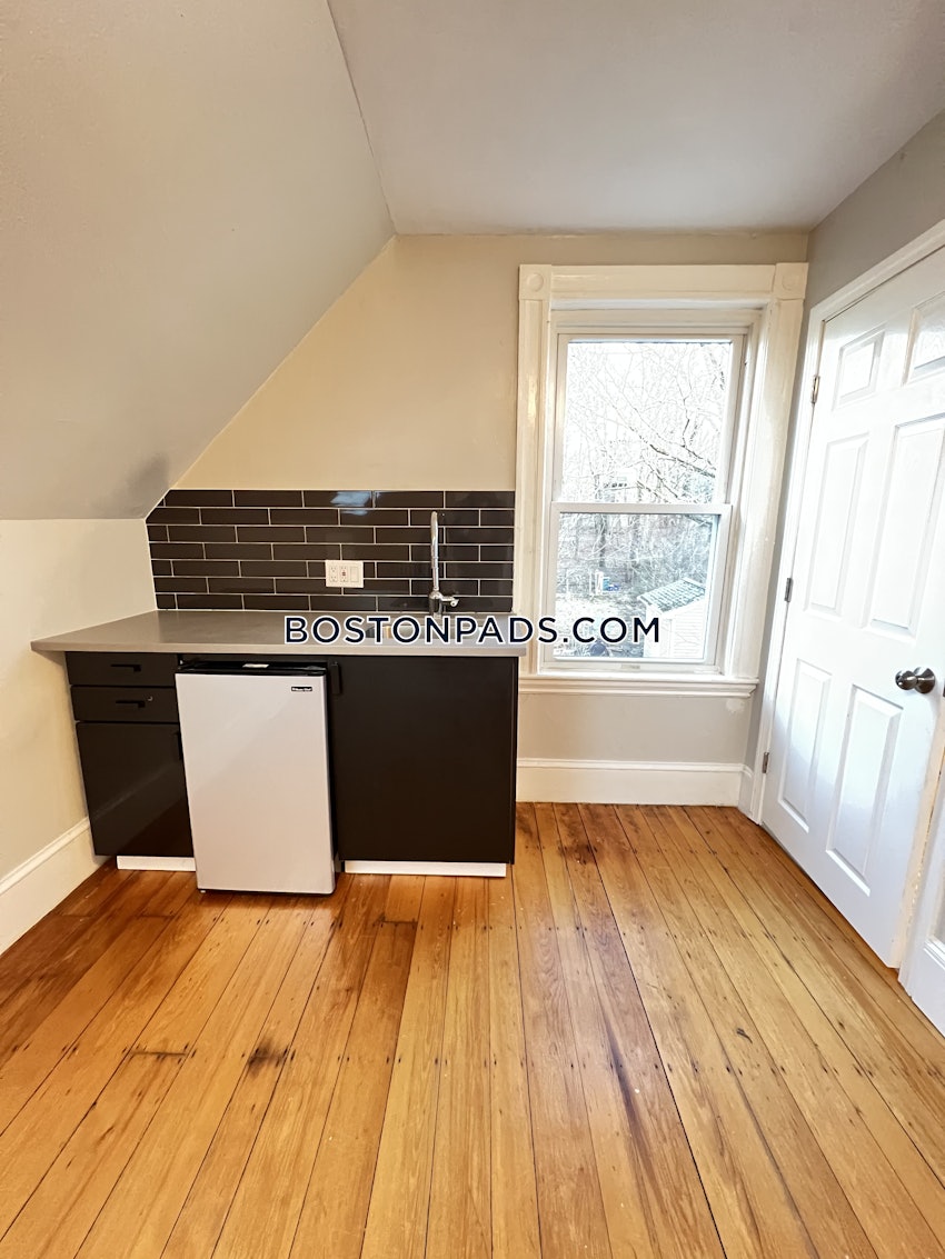 BOSTON - JAMAICA PLAIN - FOREST HILLS - 5 Beds, 2 Baths - Image 71