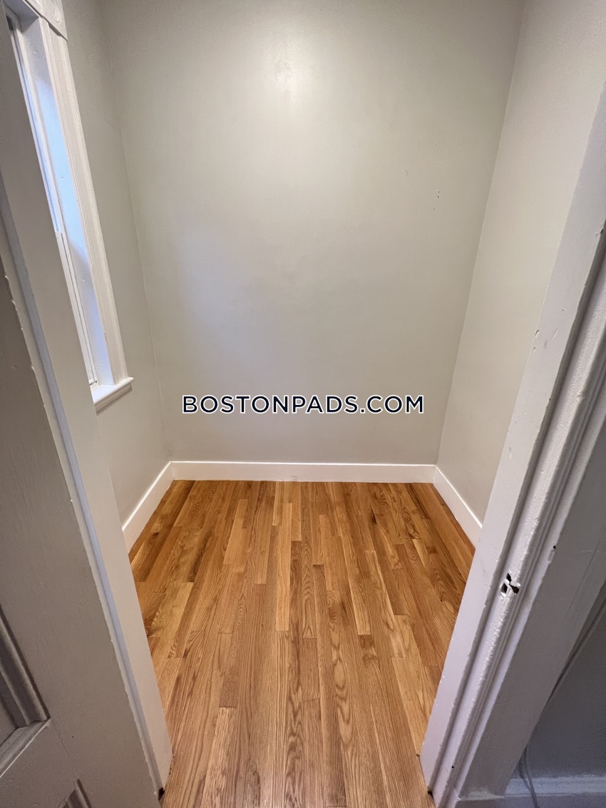 BOSTON - JAMAICA PLAIN - FOREST HILLS - 5 Beds, 2 Baths - Image 59