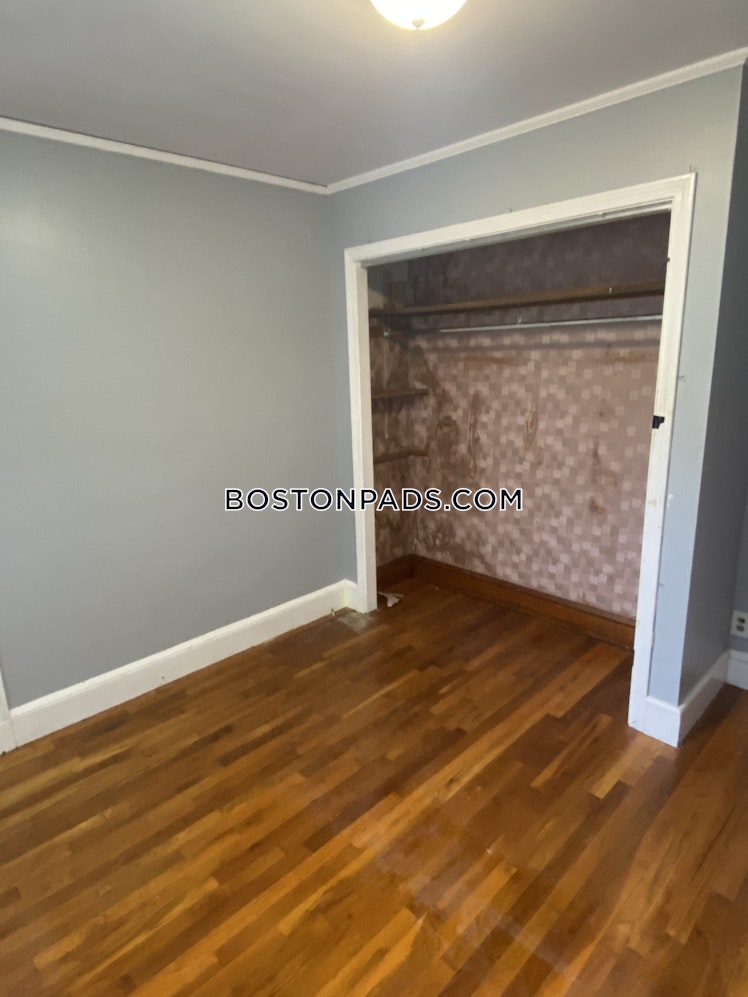 Goldsmith Ave., Medford