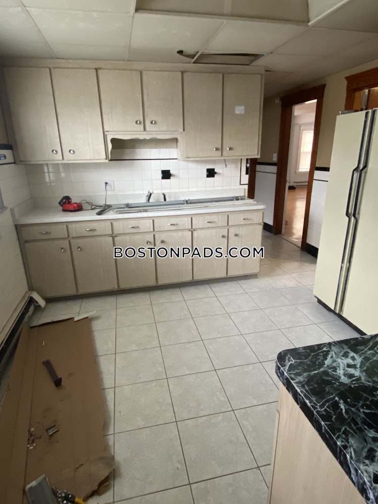 Goldsmith Ave., Medford