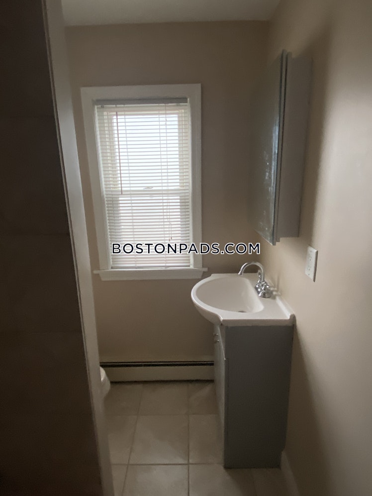 Goldsmith Ave., Medford