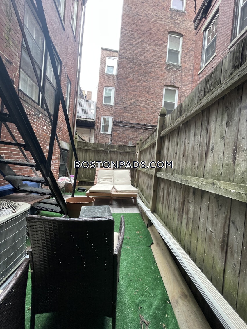 BOSTON - BEACON HILL - 2 Beds, 2 Baths - Image 4