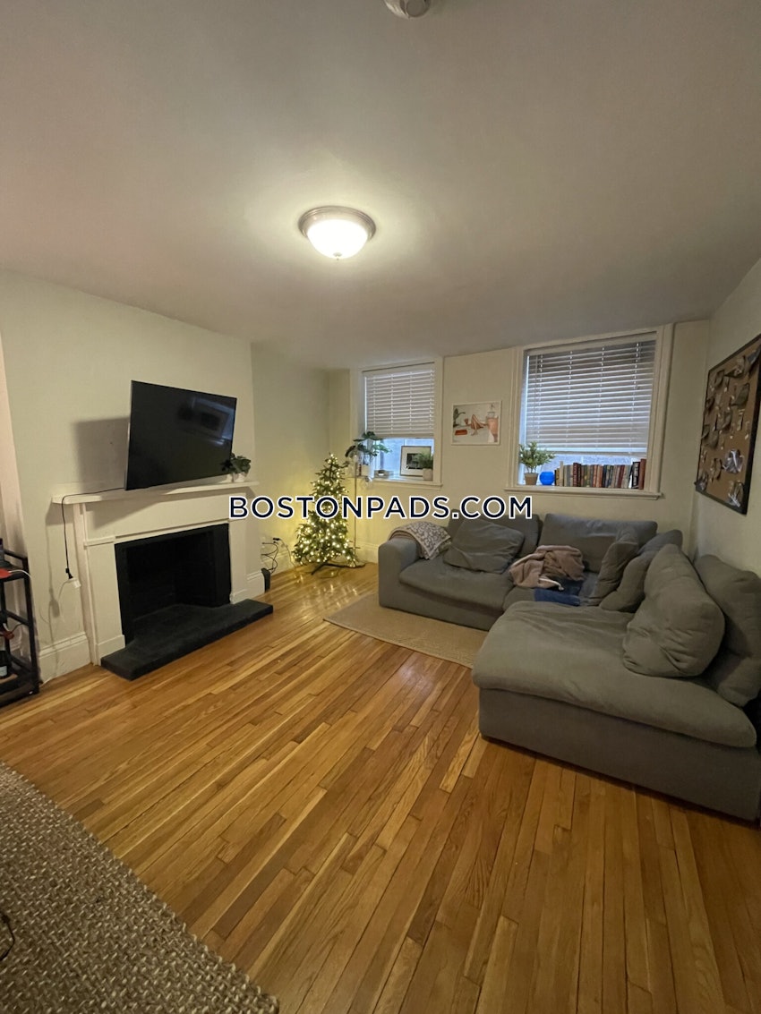 BOSTON - BEACON HILL - 2 Beds, 2 Baths - Image 1