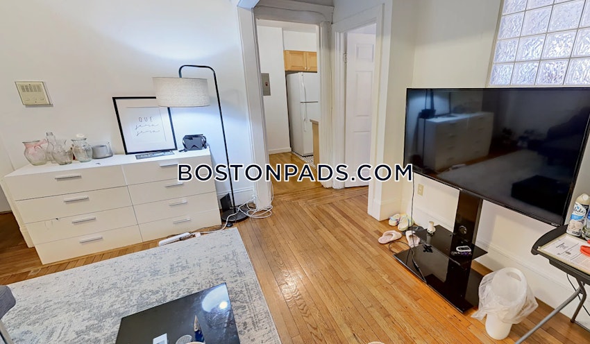 BOSTON - FENWAY/KENMORE - 3 Beds, 1 Bath - Image 5