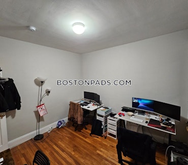 Boston - 2 Beds, 1 Baths