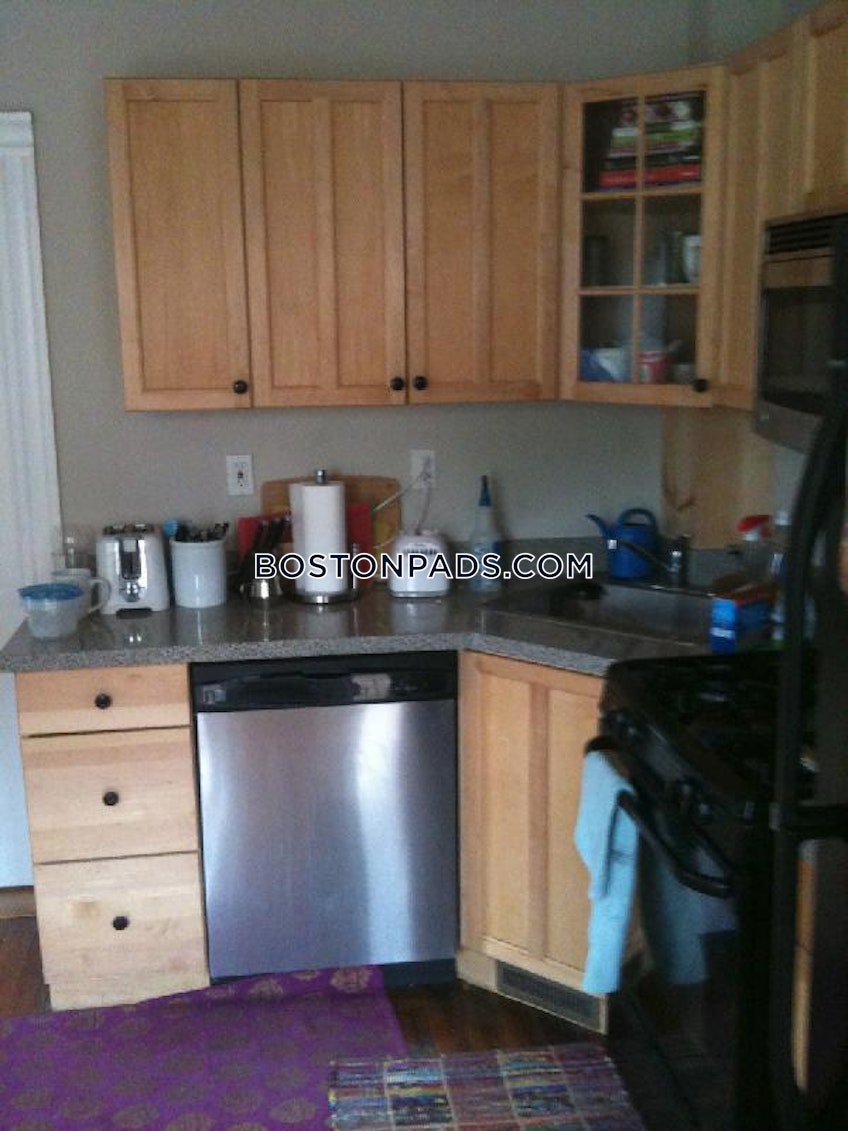 Medford - $4,225+ /month