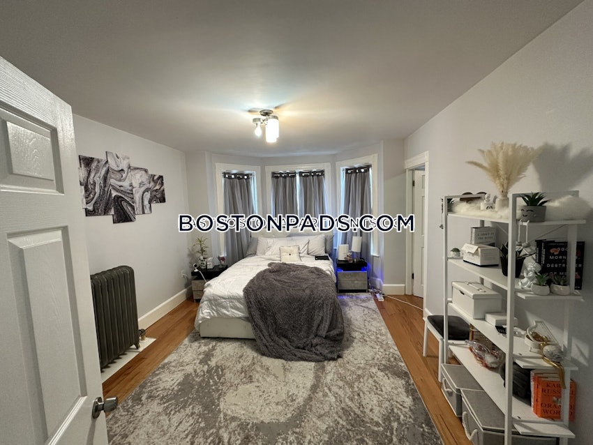 BOSTON - EAST BOSTON - EAGLE HILL - 4 Beds, 2 Baths - Image 3