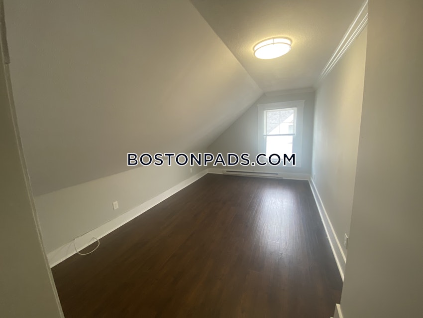 WALTHAM - 4 Beds, 2 Baths - Image 23