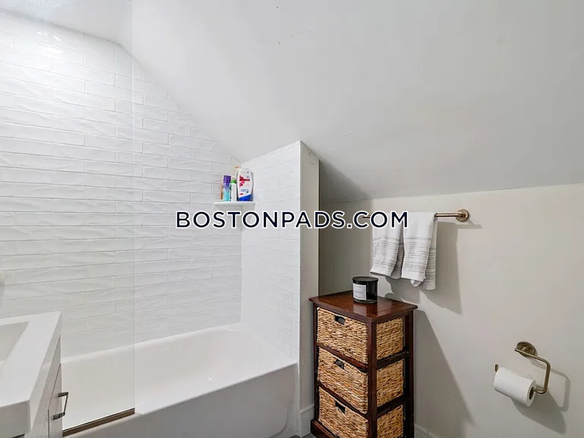 BOSTON - SOUTH BOSTON - WEST SIDE - 4 Beds, 4 Baths - Image 10
