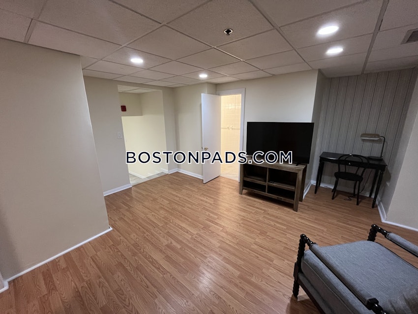 BOSTON - CHINATOWN - 1 Bed, 1 Bath - Image 6