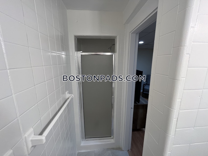 BOSTON - CHINATOWN - 1 Bed, 1 Bath - Image 9