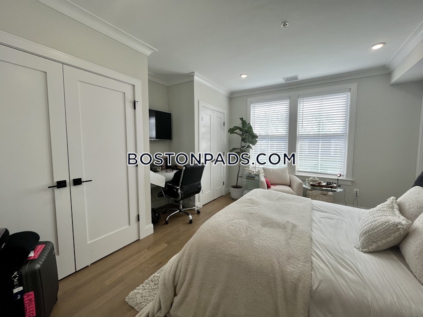 BOSTON - EAST BOSTON - MAVERICK - 3 Beds, 2 Baths - Image 14