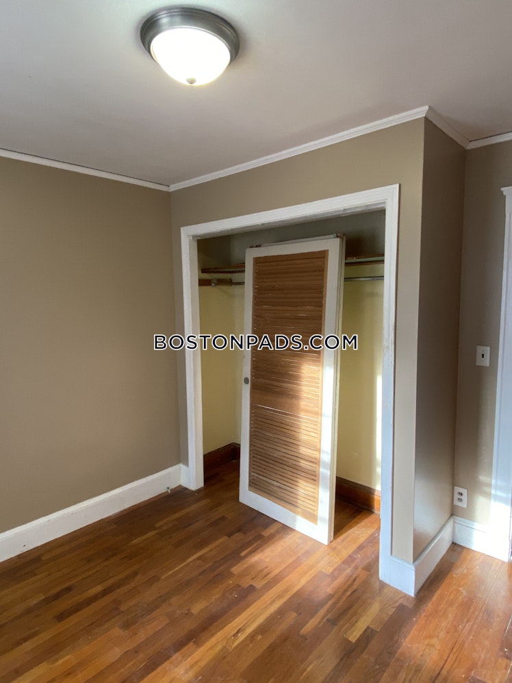 Goldsmith Ave., Medford