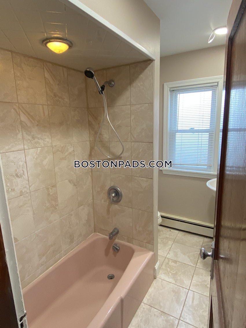 MEDFORD - TUFTS - 2 Beds, 1 Bath - Image 41