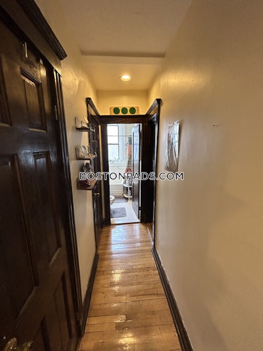 Boston - 2 Beds, 1 Baths